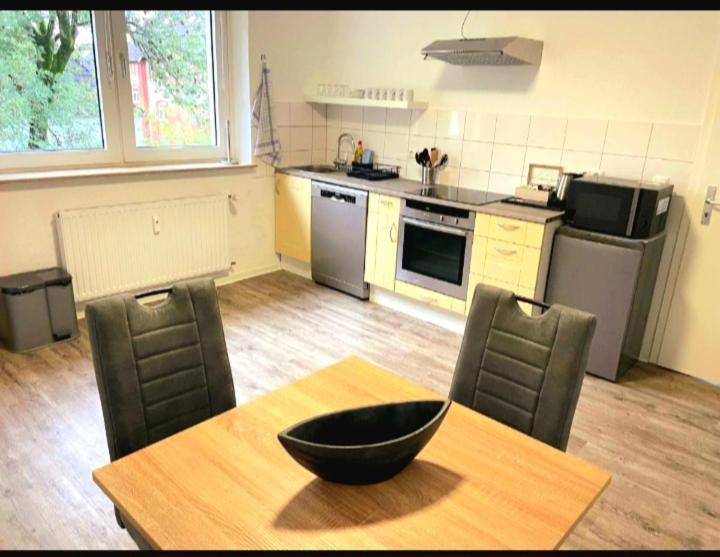 City Apartment Duisburg 2#Netflix &Wlan &Kingsize Bett & Kaffee Maschine & Central & 500M Innenhafen & 2 Min U Bahn Εξωτερικό φωτογραφία